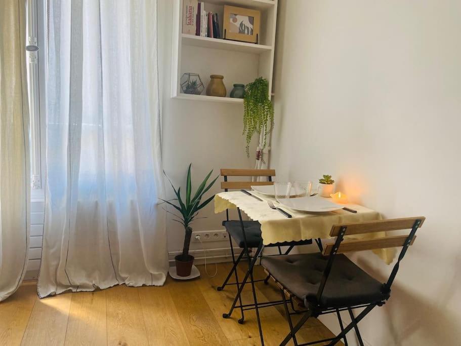 Paris - Appartement Cosy - Tour Eiffel A Pied Extérieur photo
