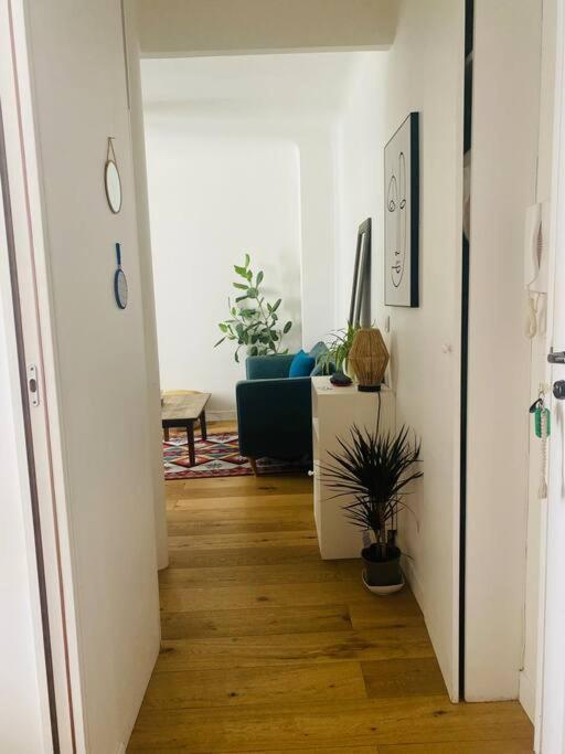 Paris - Appartement Cosy - Tour Eiffel A Pied Extérieur photo